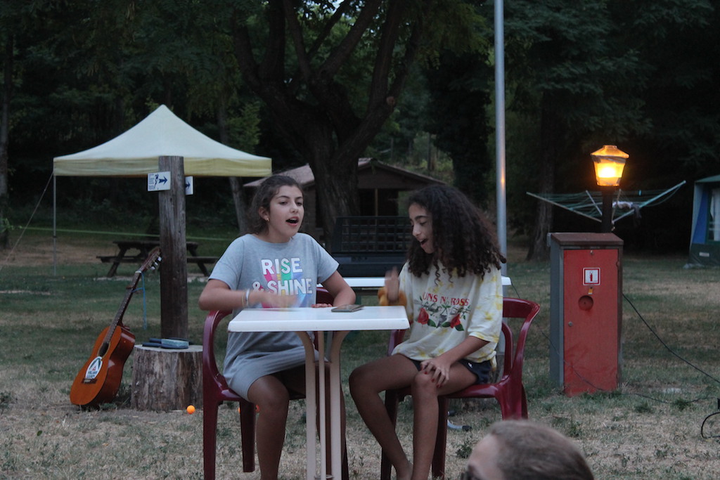 Village Camps International Summer Camp Ard&egrave;che, France 2019-07-26 https://www.villagecamps.com/journals_admin/images/2236-7453-TalentShow8 copy.jpg